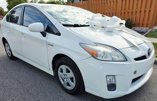 2010 Toyota Prius III