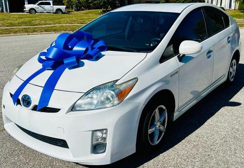 2010 Toyota Prius III