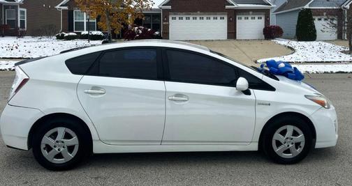 2010 Toyota Prius III