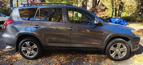 2009 Toyota RAV4 Sport