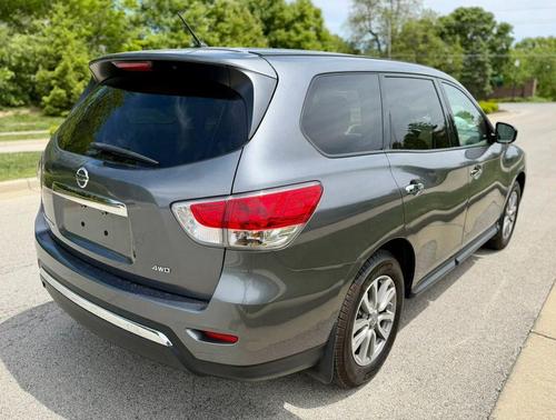 Gun Metallic 2015 Nissan Pathfinder S