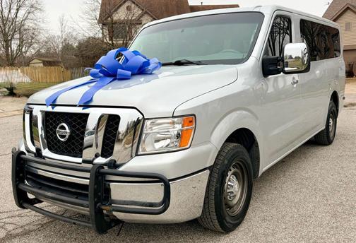 2016 Nissan NV Passenger NV3500 HD S V8