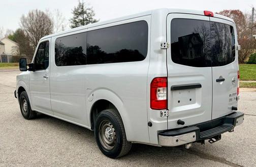 2016 Nissan NV Passenger NV3500 HD S V8