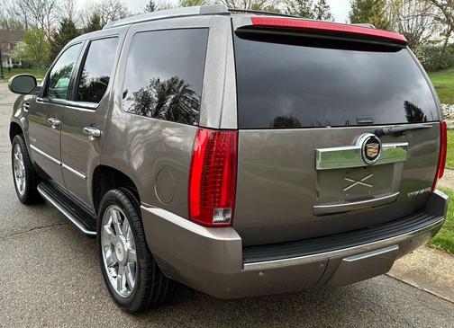 2014 Cadillac Escalade Luxury