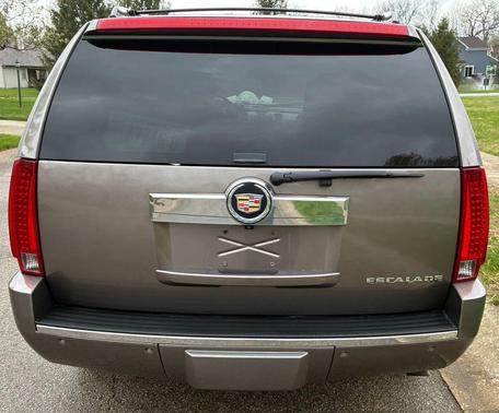 2014 Cadillac Escalade Luxury