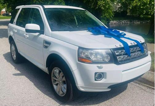 2013 Land Rover LR2 HSE Sport Utility 4D