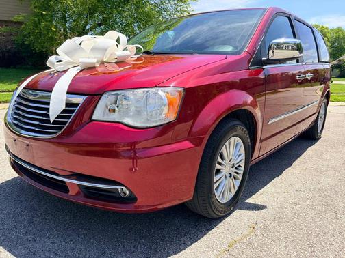 Deep Cherry Red Crystal Pearlcoat 2015 Chrysler Town & Country Touring-L