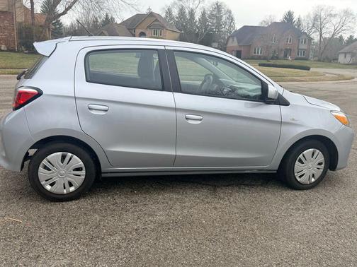 2024 Mitsubishi Mirage ES