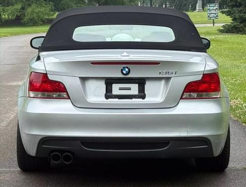 2011 BMW 135 135i Convertible 2D