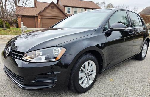 2016 Volkswagen Golf TSI 2-Door