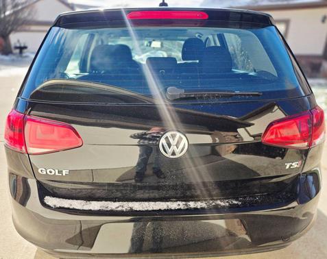 2016 Volkswagen Golf TSI S 4-Door