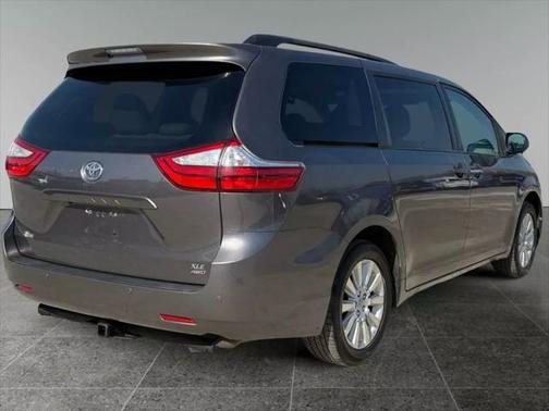 2015 Toyota Sienna XLE Premium