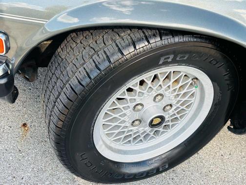 1990 Jaguar XJS XJS 2D Convertible