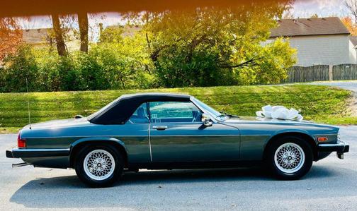 1990 Jaguar XJS XJS 2D Convertible