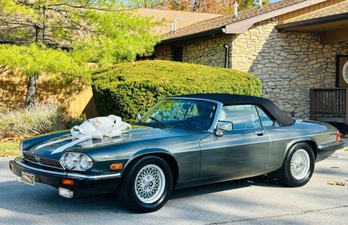 1990 Jaguar XJS XJS 2D Convertible