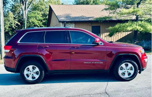 2017 Jeep Grand Cherokee Laredo