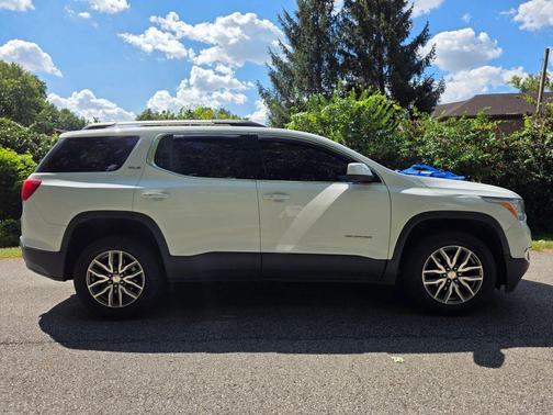2018 GMC Acadia SLE-2