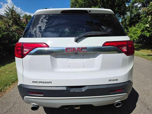 2018 GMC Acadia SLE-2