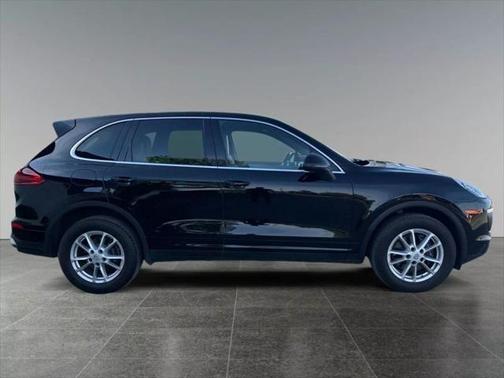 2016 Porsche Cayenne Base