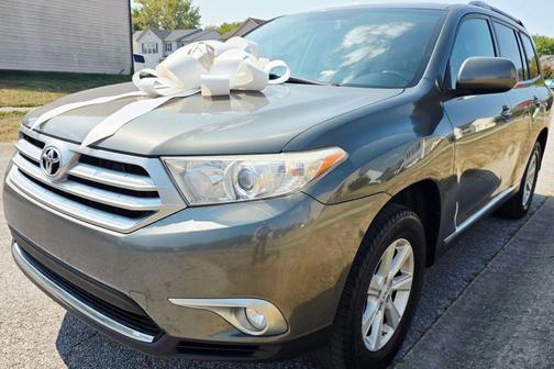2012 Toyota Highlander SE