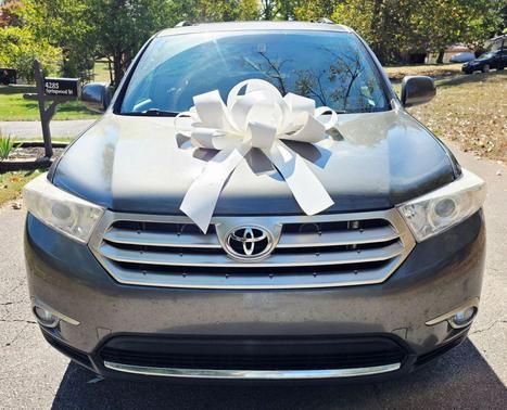 2012 Toyota Highlander SE