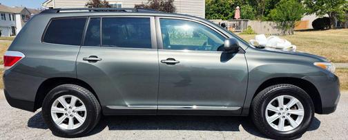2012 Toyota Highlander SE