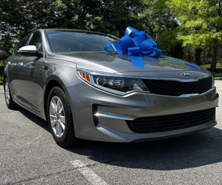 Titanium Silver 2018 Kia Optima LX