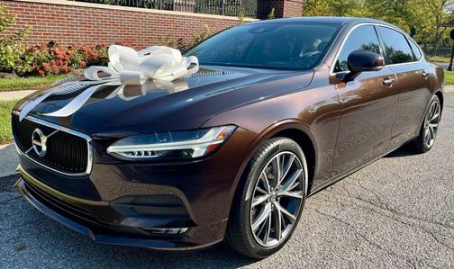 2018 Volvo S90 T5 Momentum