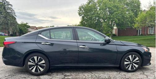 Gun Metallic 2019 Nissan Altima 2.5 SL