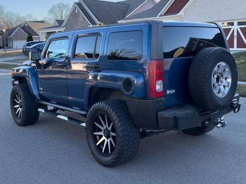 2006 Hummer H3 Base