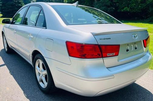 2009 Hyundai SONATA SE