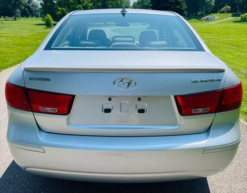 2009 Hyundai SONATA SE