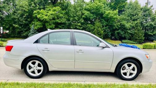 2009 Hyundai SONATA SE