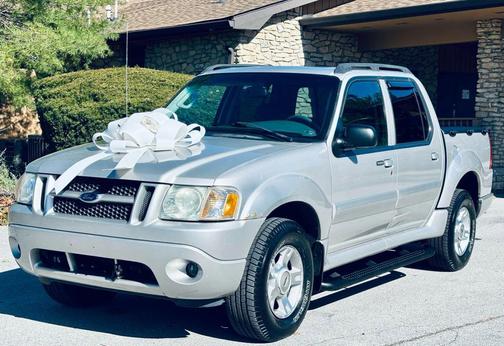 2004 Ford Explorer Sport Trac Adrenalin