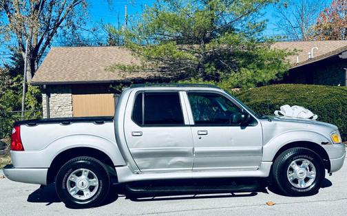 2004 Ford Explorer Sport Trac Adrenalin