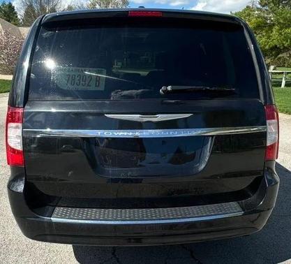2014 Chrysler Town & Country Touring