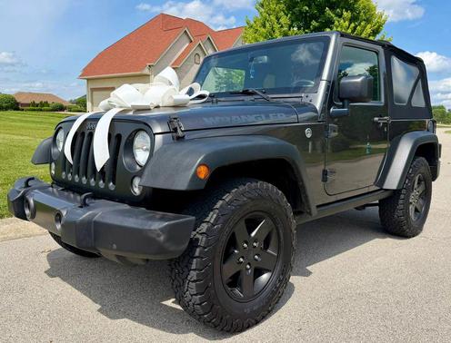Granite Crystal Metallic Clearcoat 2017 Jeep Wrangler Big Bear