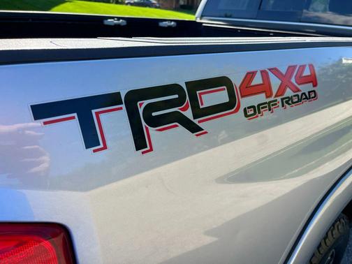 2014 Toyota Tundra SR5