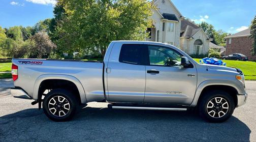 2014 Toyota Tundra SR5