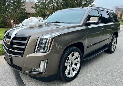 2015 Cadillac Escalade Luxury