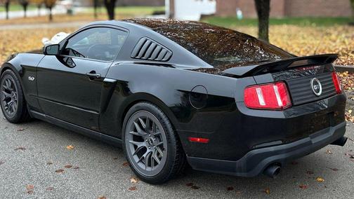 2012 Ford Mustang GT Premium
