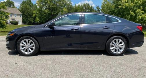 Mosaic Black Metallic 2023 Chevrolet Malibu FWD 1LT