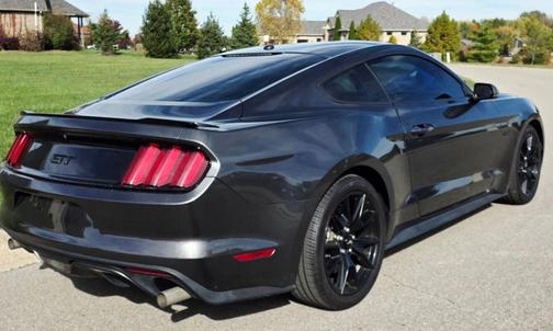 2017 Ford Mustang GT Premium
