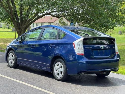 2010 Toyota Prius II
