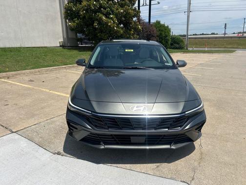Amazon Gray 2026 Hyundai ELANTRA Limited