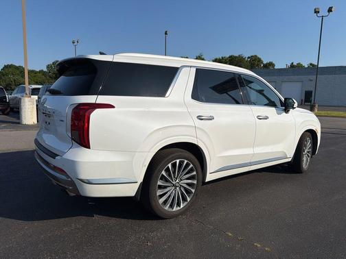 Hyper White 2023 Hyundai PALISADE Calligraphy