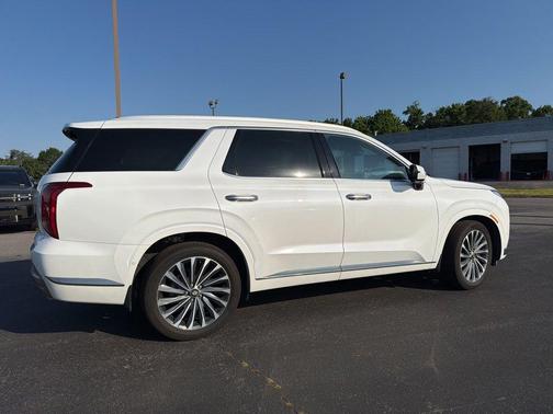 Hyper White 2023 Hyundai PALISADE Calligraphy