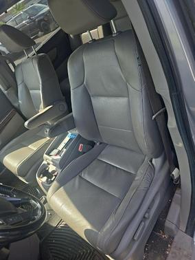 Alabaster Silver Metallic 2013 Honda Odyssey Touring