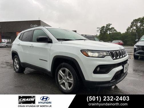 Bright White Clearcoat 2024 Jeep Compass Latitude