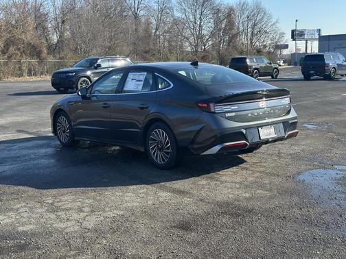 2026 Hyundai SONATA Hybrid SE